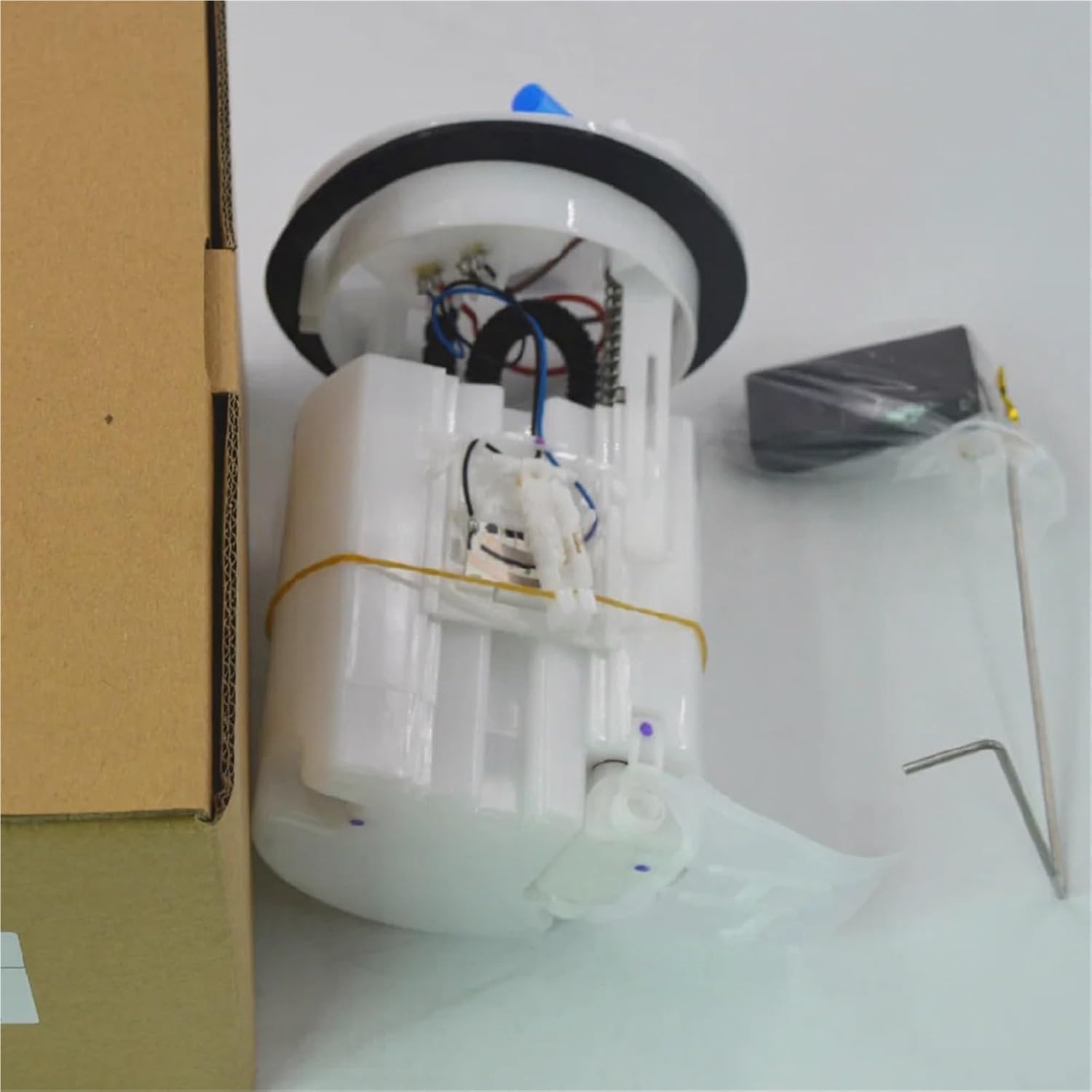 Fuel Pump Assembly A2C53061198 9631419180 PW823172, Compatible For Peugeot 406, Proton Gen 2/Persona/Satria Neo 1.8L 6r